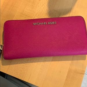 Michael kors purse with matching wallet